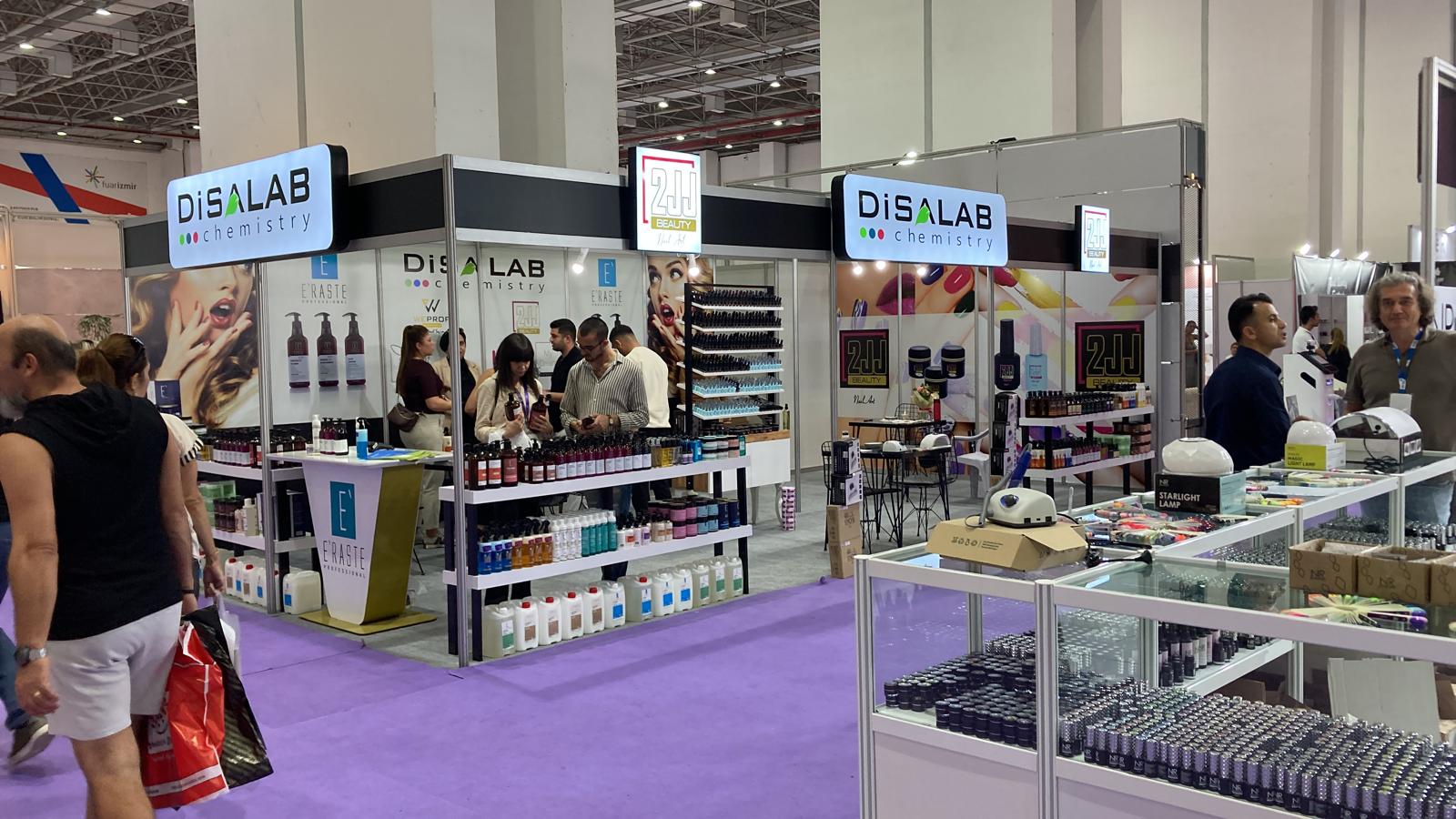 Disalab fuar standı ve ürün sergileri