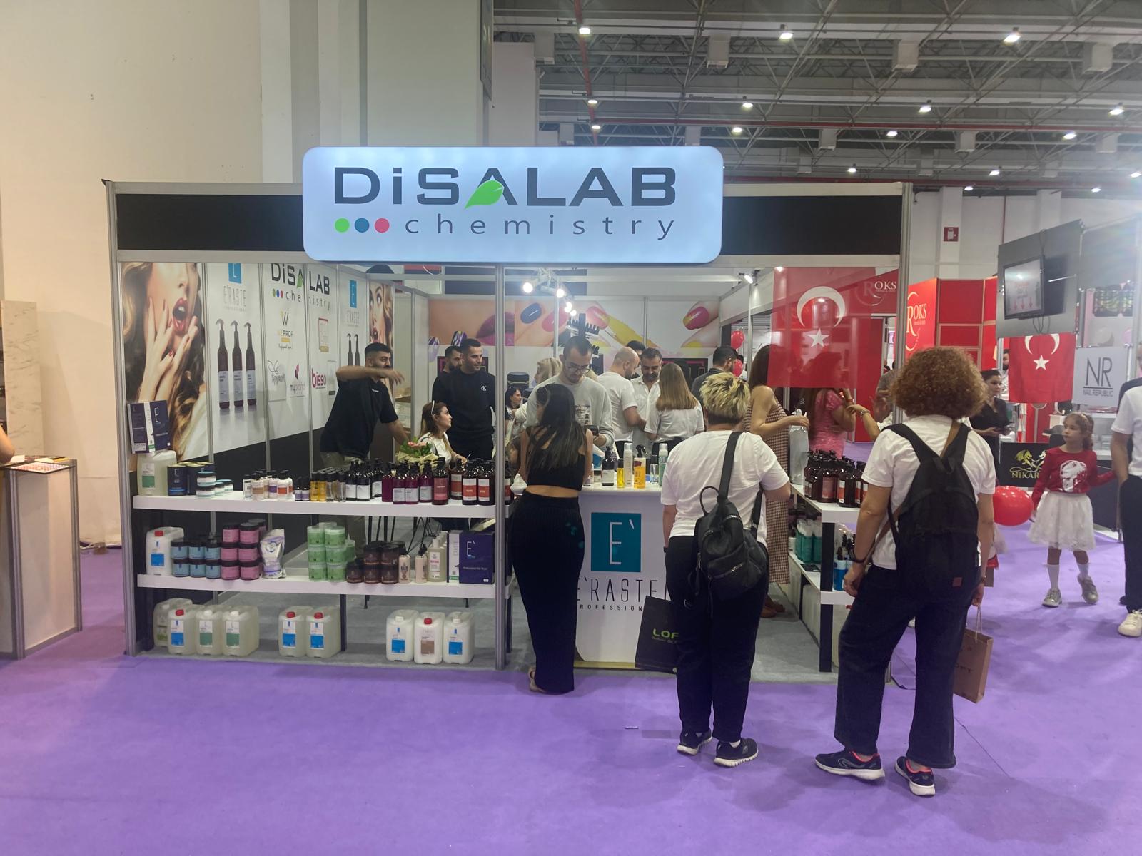 Disalab Chemistry fuar standı ve ziyaretçiler